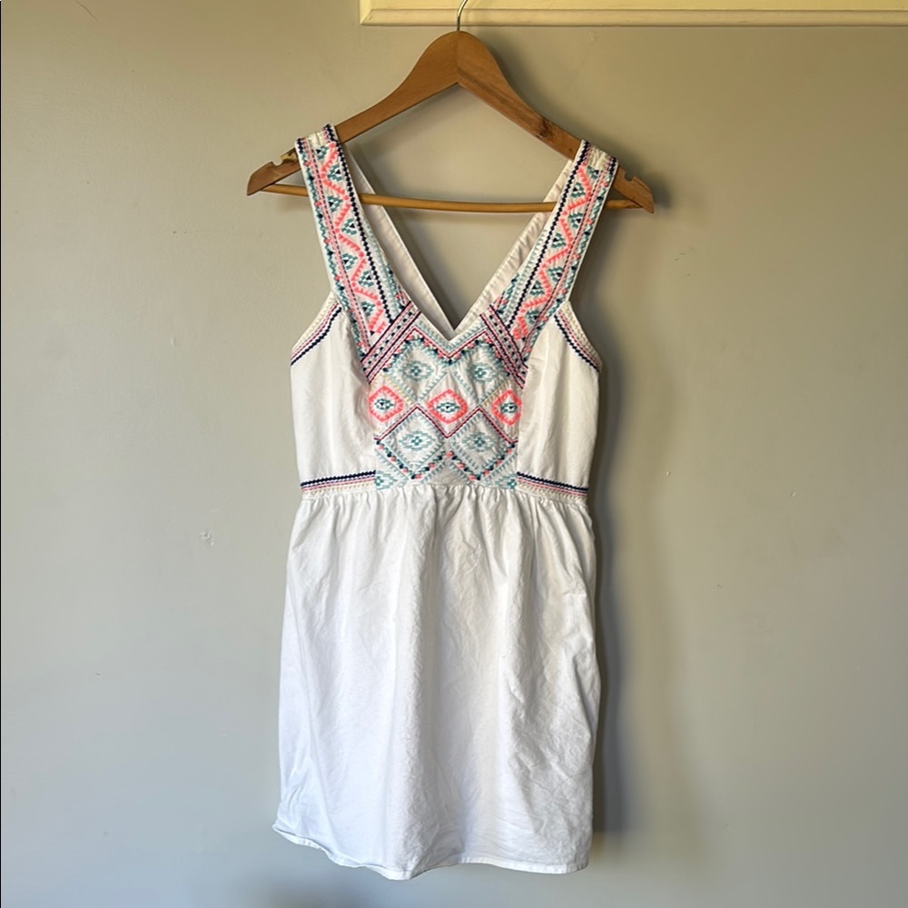 American Eagle White Embroidered Dress Women’s Size 6 Boho Mini Summer
